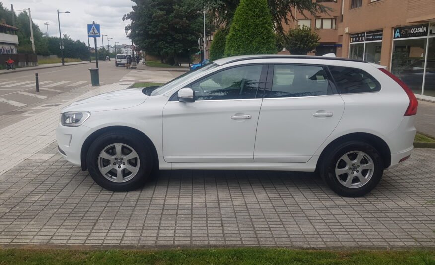 VOLVO XC60 D4