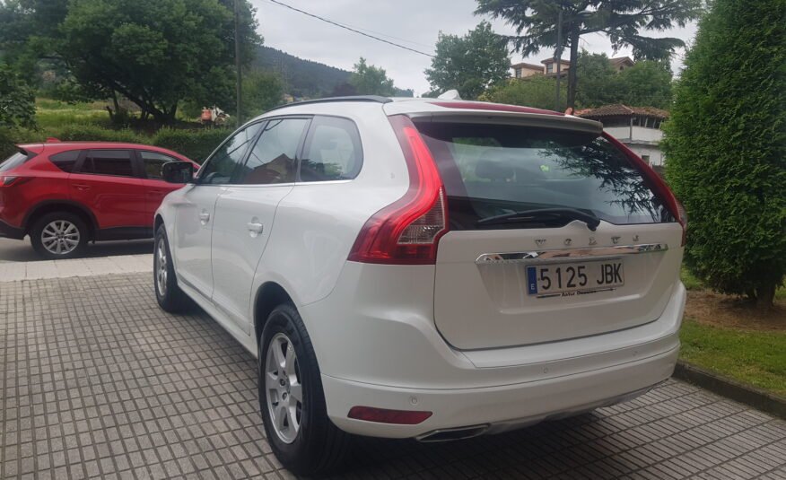 VOLVO XC60 D4