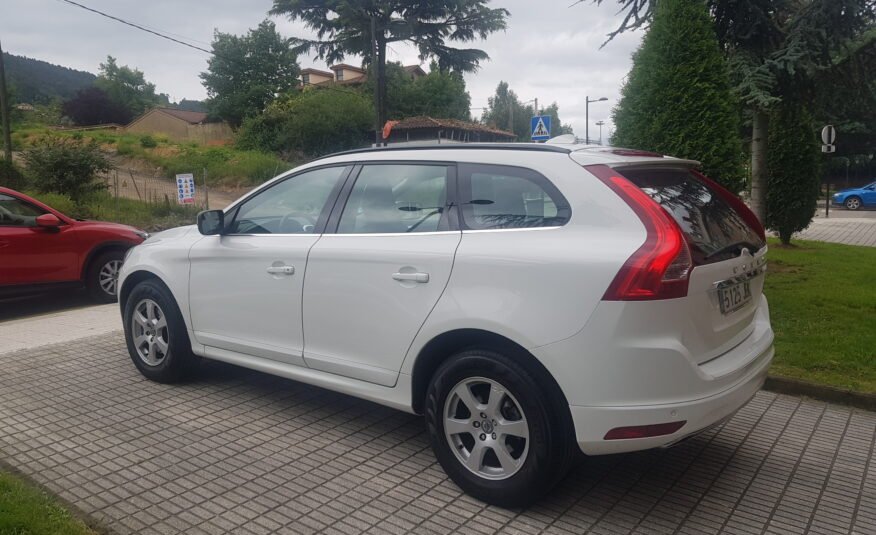 VOLVO XC60 D4