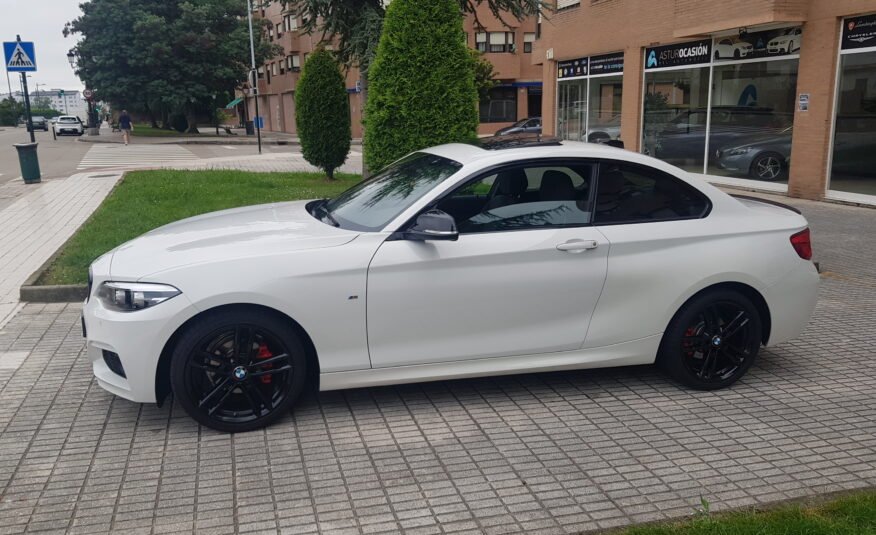 BMW 218 COUPE