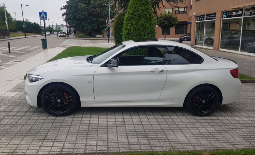 BMW 218 COUPE