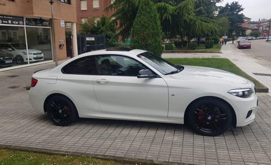 BMW 218 COUPE