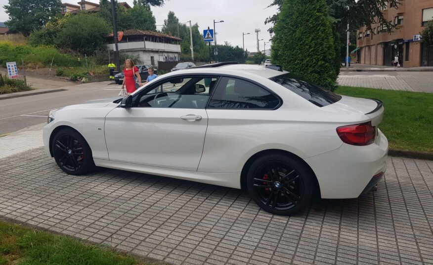 BMW 218 COUPE