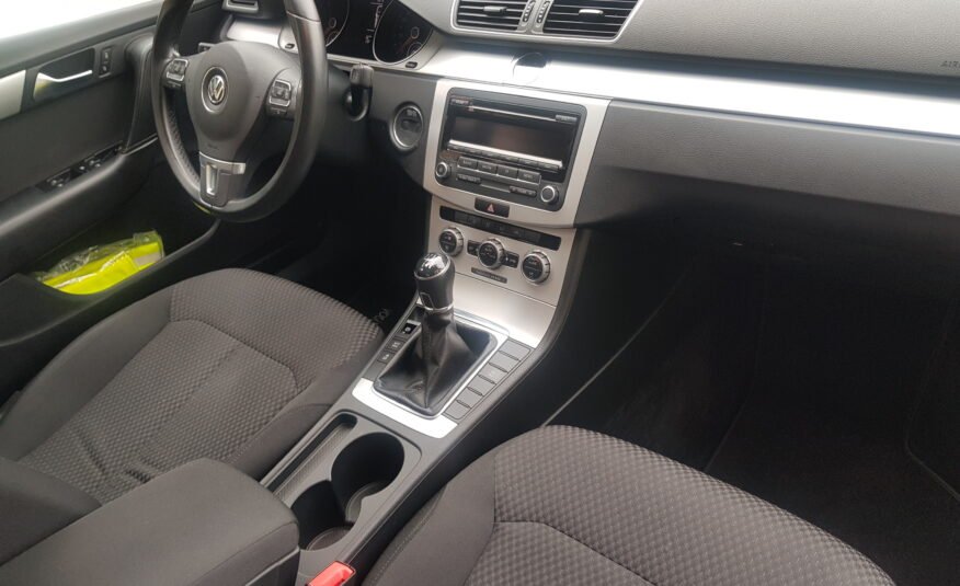 VOLKSWAGEN PASSAT 1.6TDI