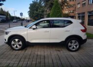 VOLVO XC40 T3 MOMENTUM