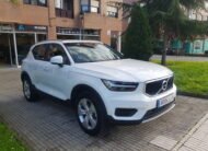 VOLVO XC40 T3 MOMENTUM