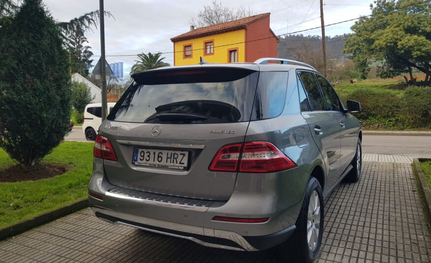 MERCEDES-BENZ ML 250D