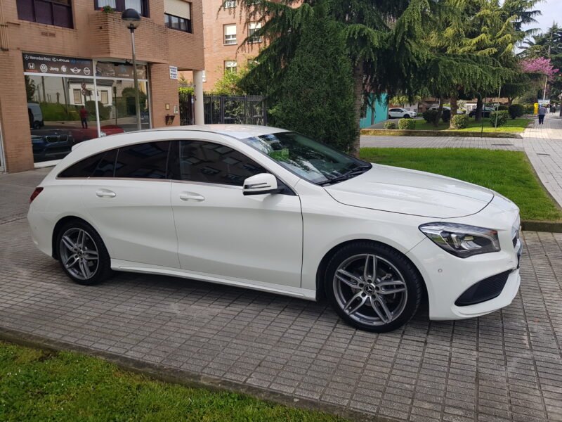 MERCEDES BENZ CLA200D SHOOTING BREAK