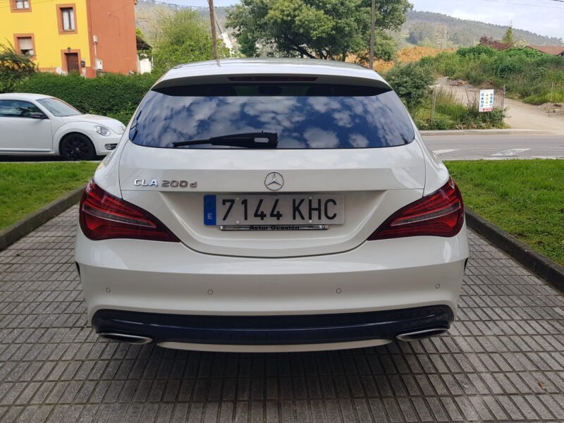 MERCEDES BENZ CLA200D SHOOTING BREAK
