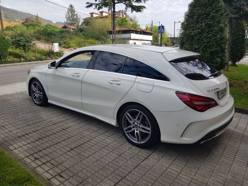 MERCEDES BENZ CLA200D SHOOTING BREAK