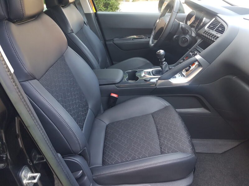 PEUGEOT 3008 2.0HDI ALLURE