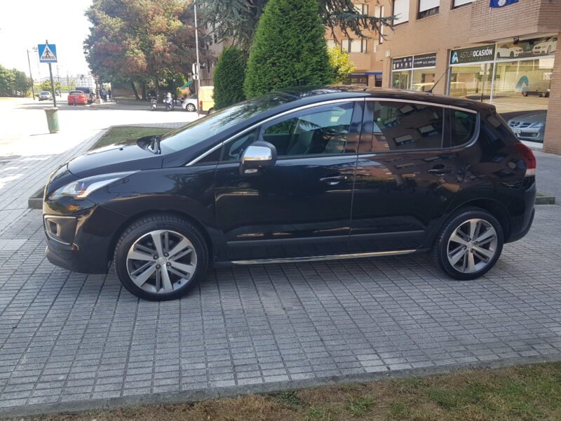 PEUGEOT 3008 2.0HDI ALLURE