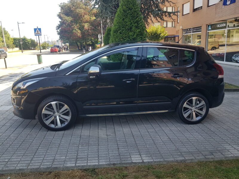 PEUGEOT 3008 2.0HDI ALLURE