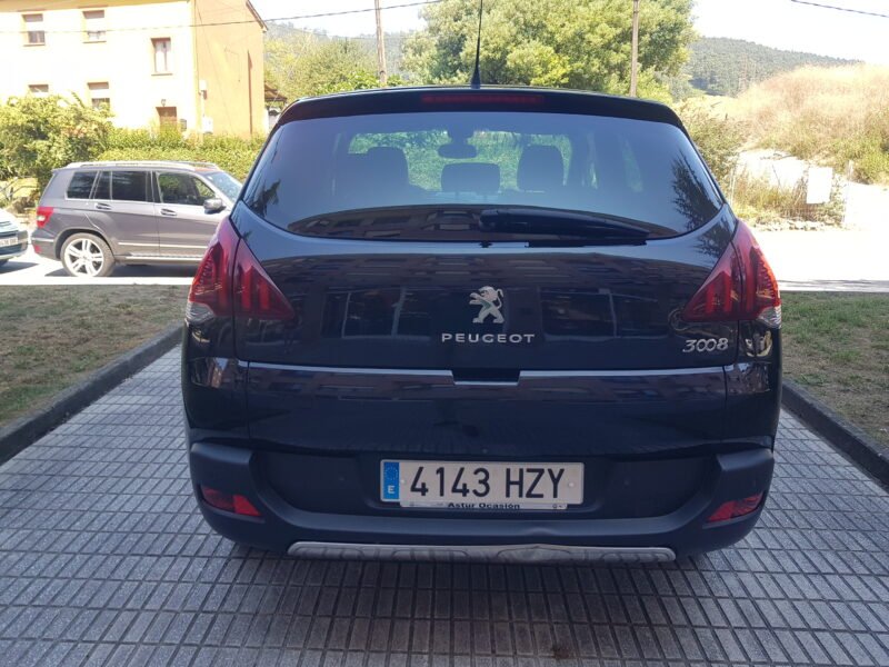 PEUGEOT 3008 2.0HDI ALLURE