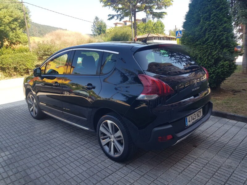 PEUGEOT 3008 2.0HDI ALLURE
