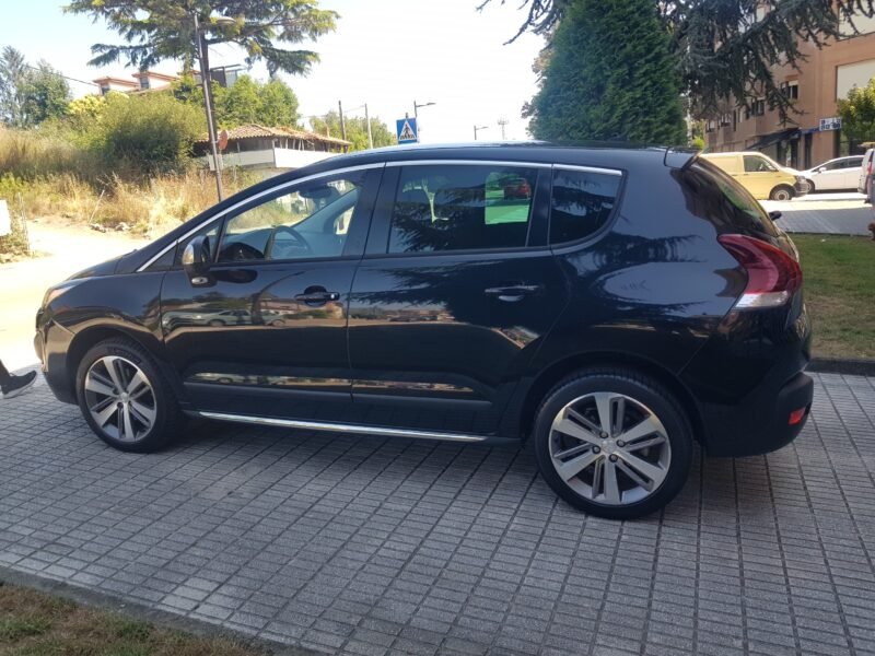 PEUGEOT 3008 2.0HDI ALLURE