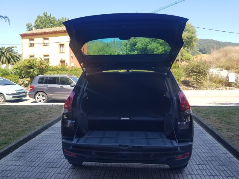 PEUGEOT 3008 2.0HDI ALLURE